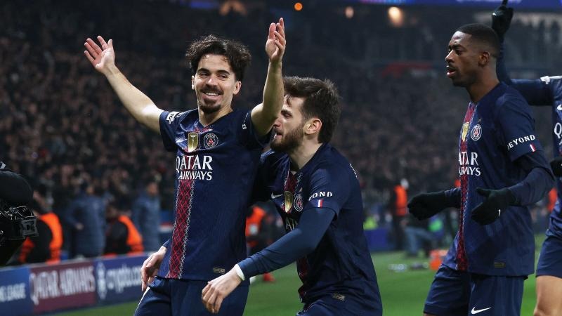 西班牙战胜德国卫冕女足欧国联，大都会球场吸引超5万人观赛